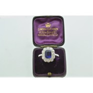 ANTIQUE SAPPHIRE AND DIAMOND CLUSTER RING