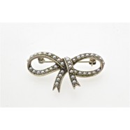 SILVER SEED PEARL SET BOW BROOCH