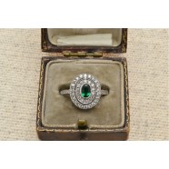 DIAMOND AND EMERALD DOUBLE CLUSTER RING